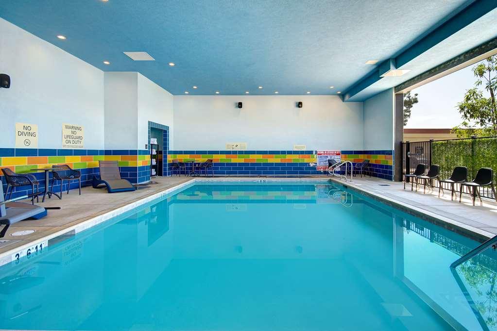Hampton Inn & Suites Ontario แรนโชคูคามอนกา สิ่งอำนวยความสะดวก รูปภาพ