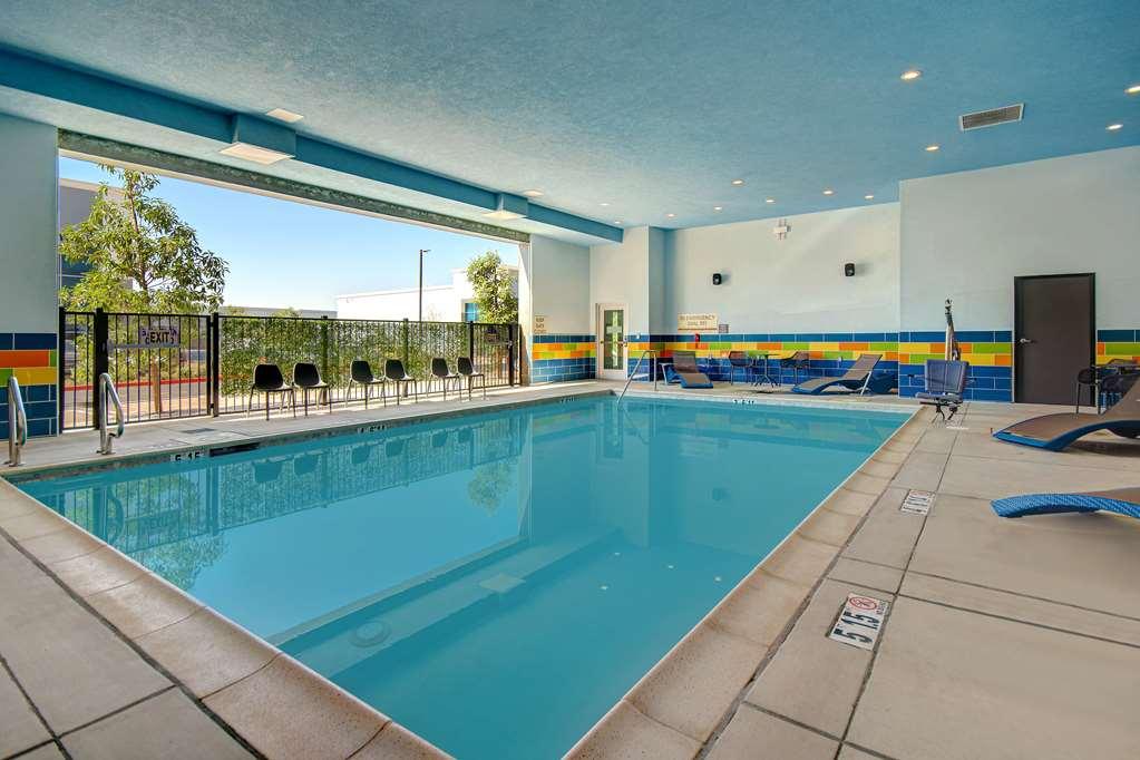 Hampton Inn & Suites Ontario แรนโชคูคามอนกา สิ่งอำนวยความสะดวก รูปภาพ