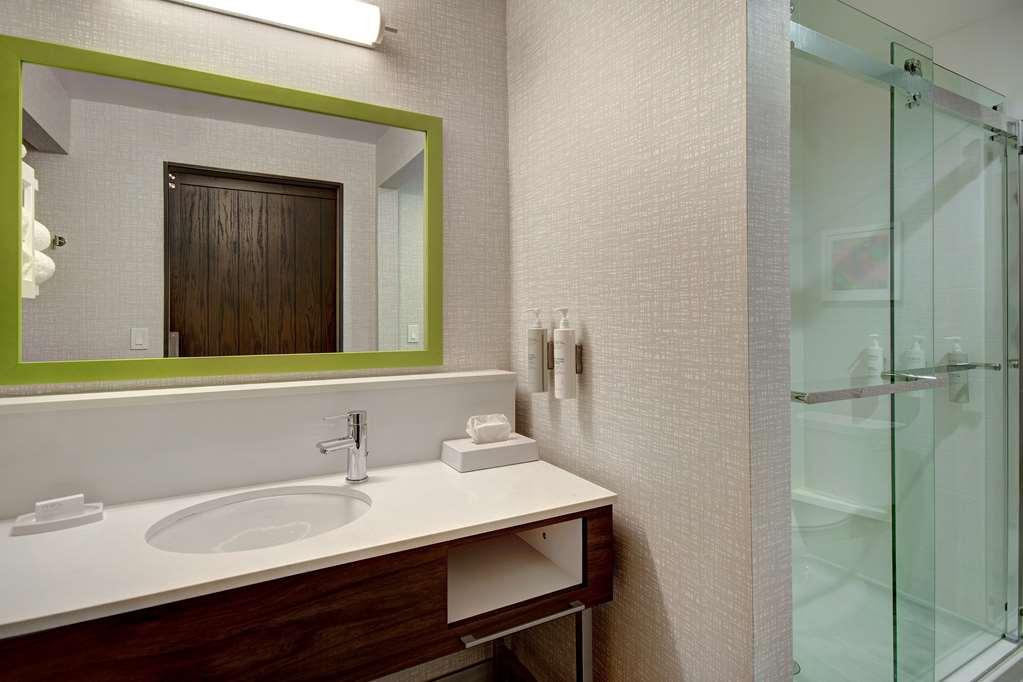 Hampton Inn & Suites Ontario แรนโชคูคามอนกา ภายนอก รูปภาพ