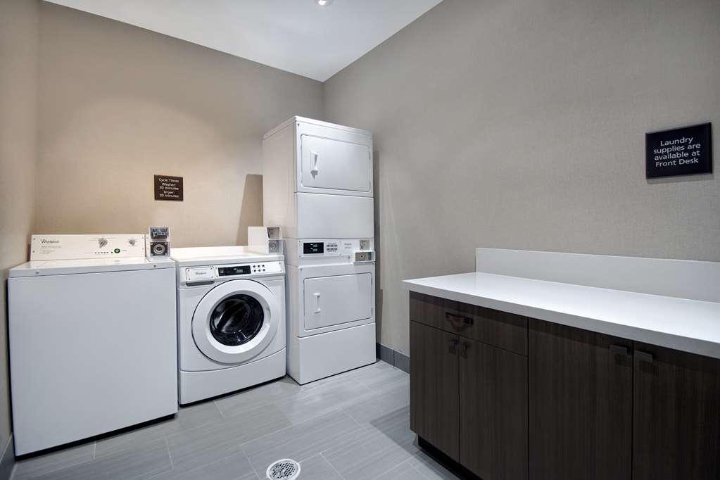 Hampton Inn & Suites Ontario แรนโชคูคามอนกา สิ่งอำนวยความสะดวก รูปภาพ