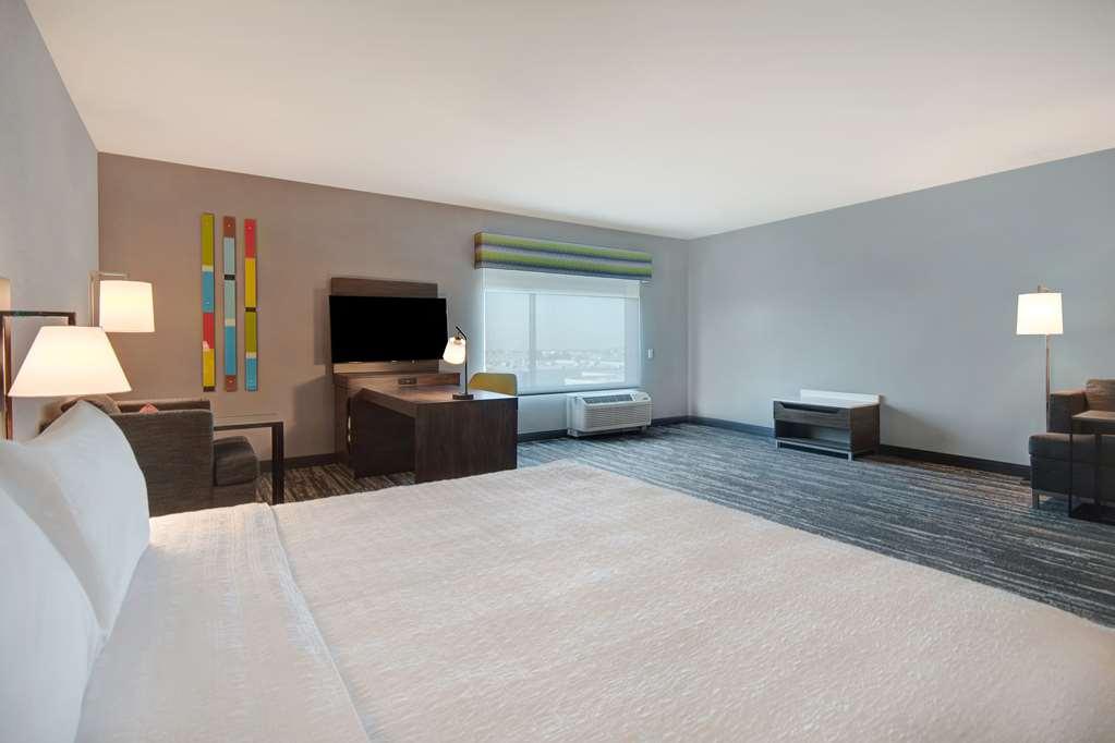 Hampton Inn & Suites Ontario แรนโชคูคามอนกา ห้อง รูปภาพ